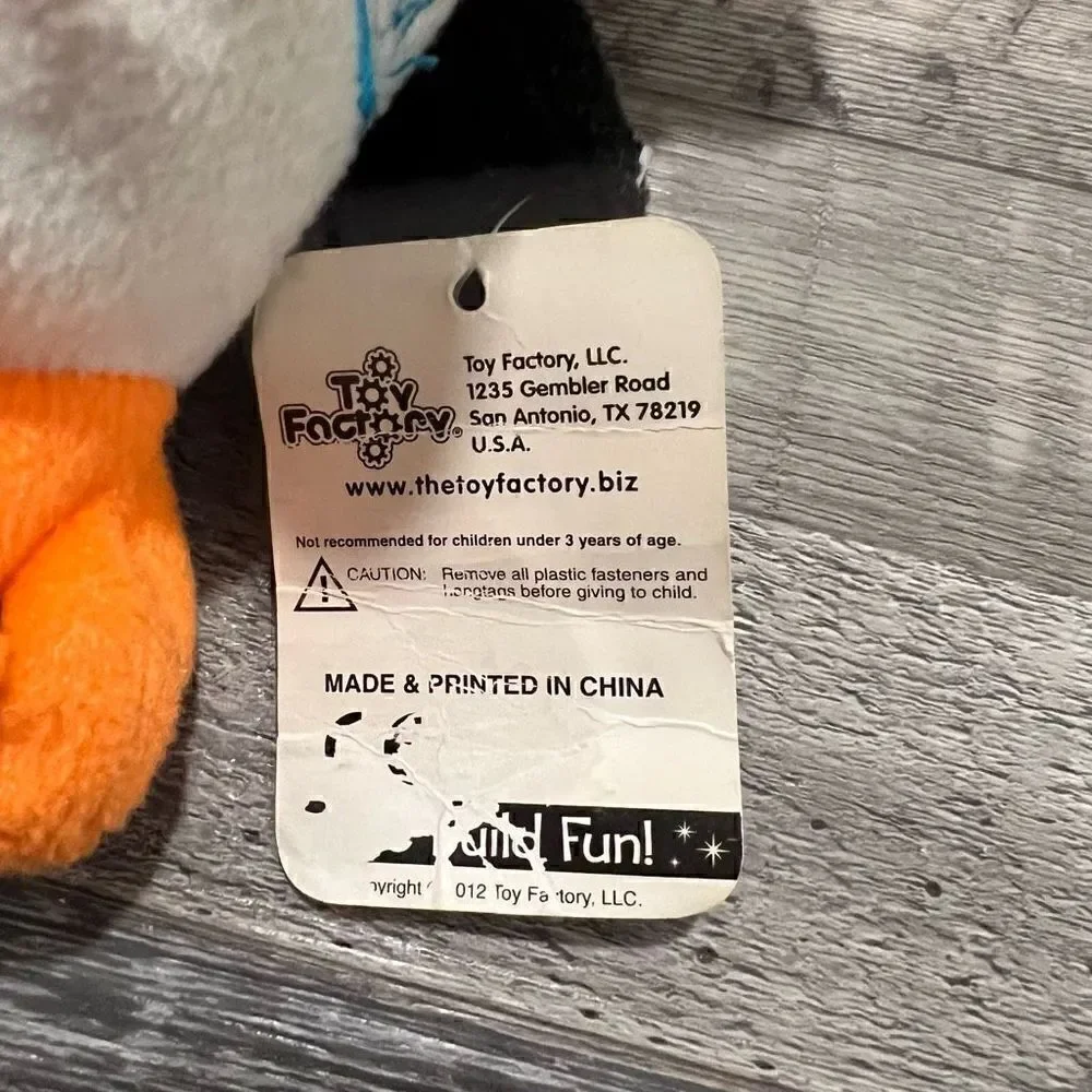 Toy Factory Hersheypark penguin stuffed animal
